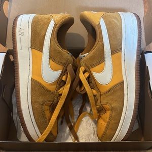 Low Nike Dunk Sneakers